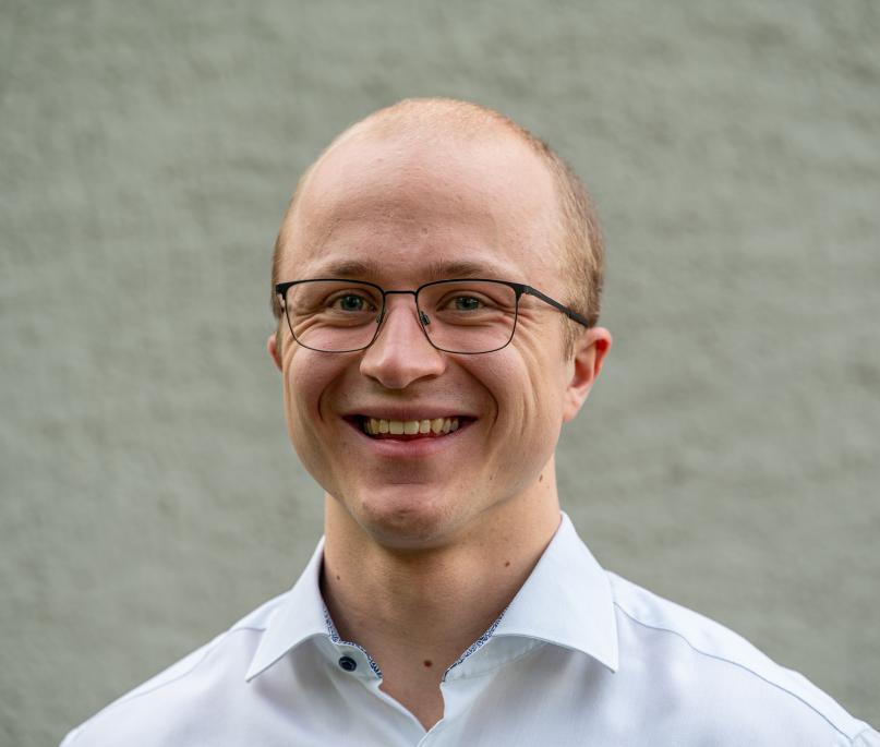 Porträtfoto von Interviewpartner Lukas